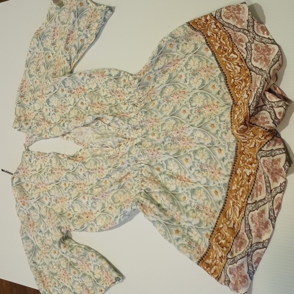 Faithful The Brand Blue Tan Floral Print Open Back V Neck Romper A17 - Picture 6 of 6